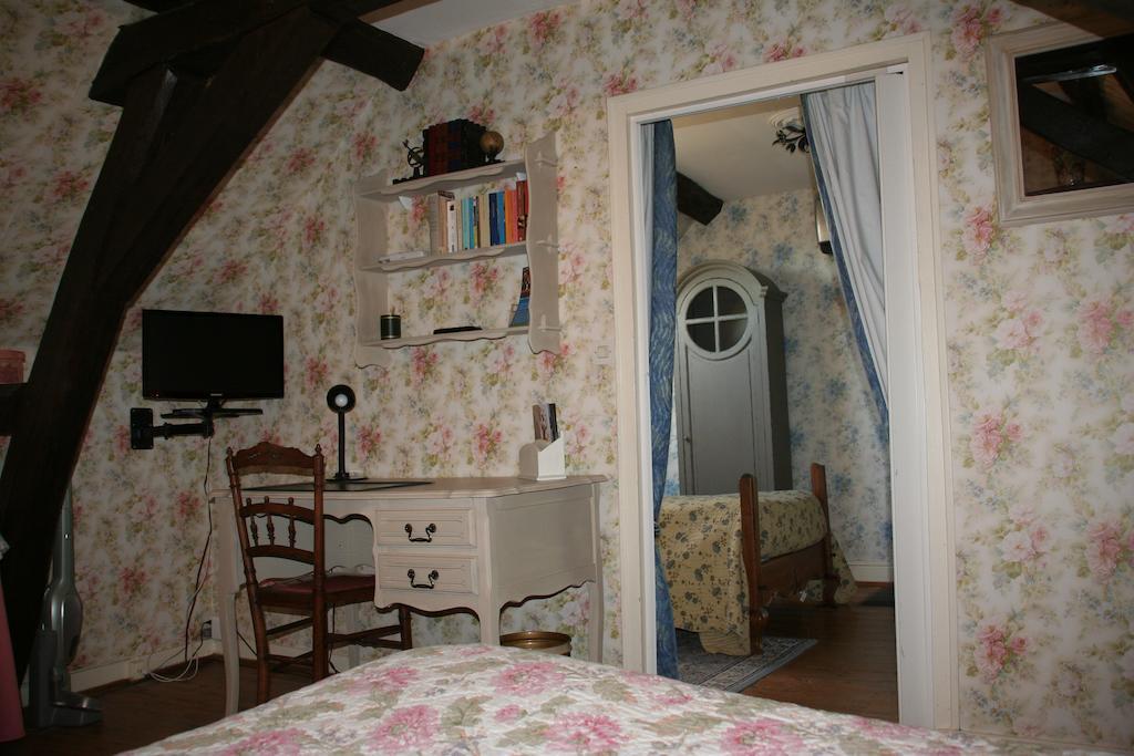 Domaine Des Parisses - Chambres D'Hotes Gennetines Room photo